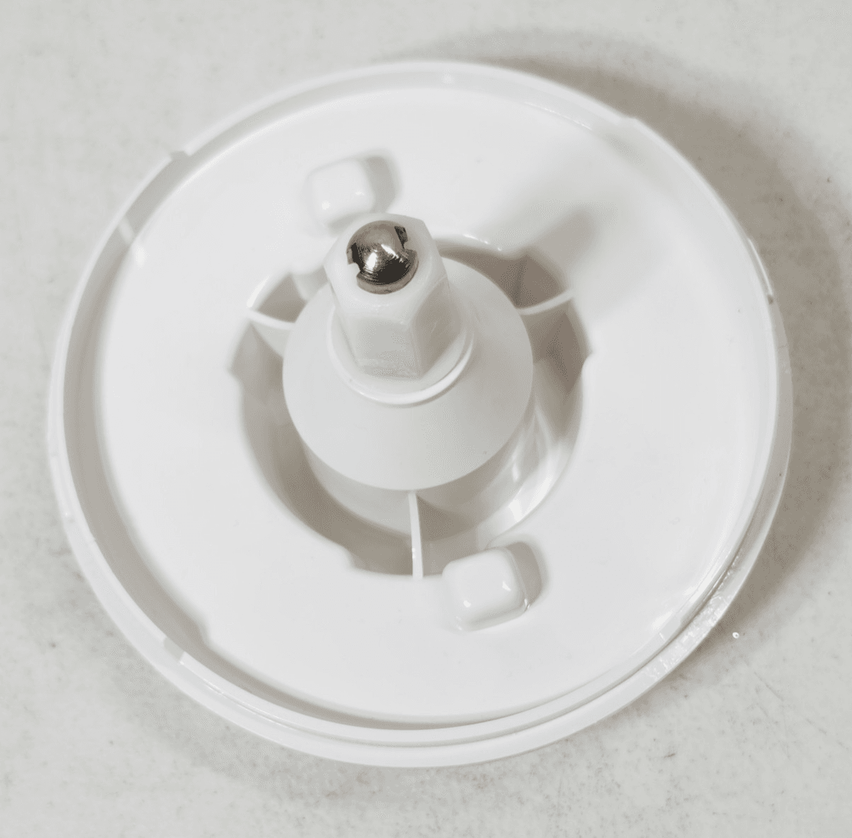 Oster Regency Kitchen Center Food Processor Adapter Base Part 957-18F White - Thumbnail 2