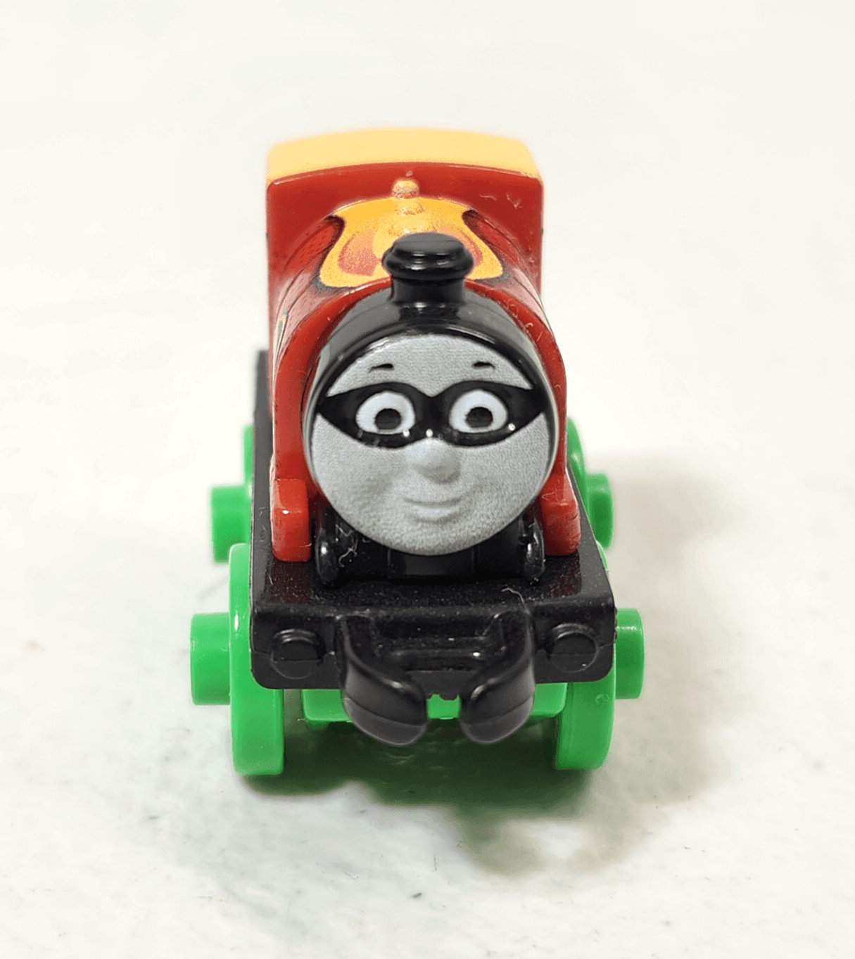Thomas & Friends Mini Train Engine DC Super Friends Percy Robin Toy - Thumbnail 2