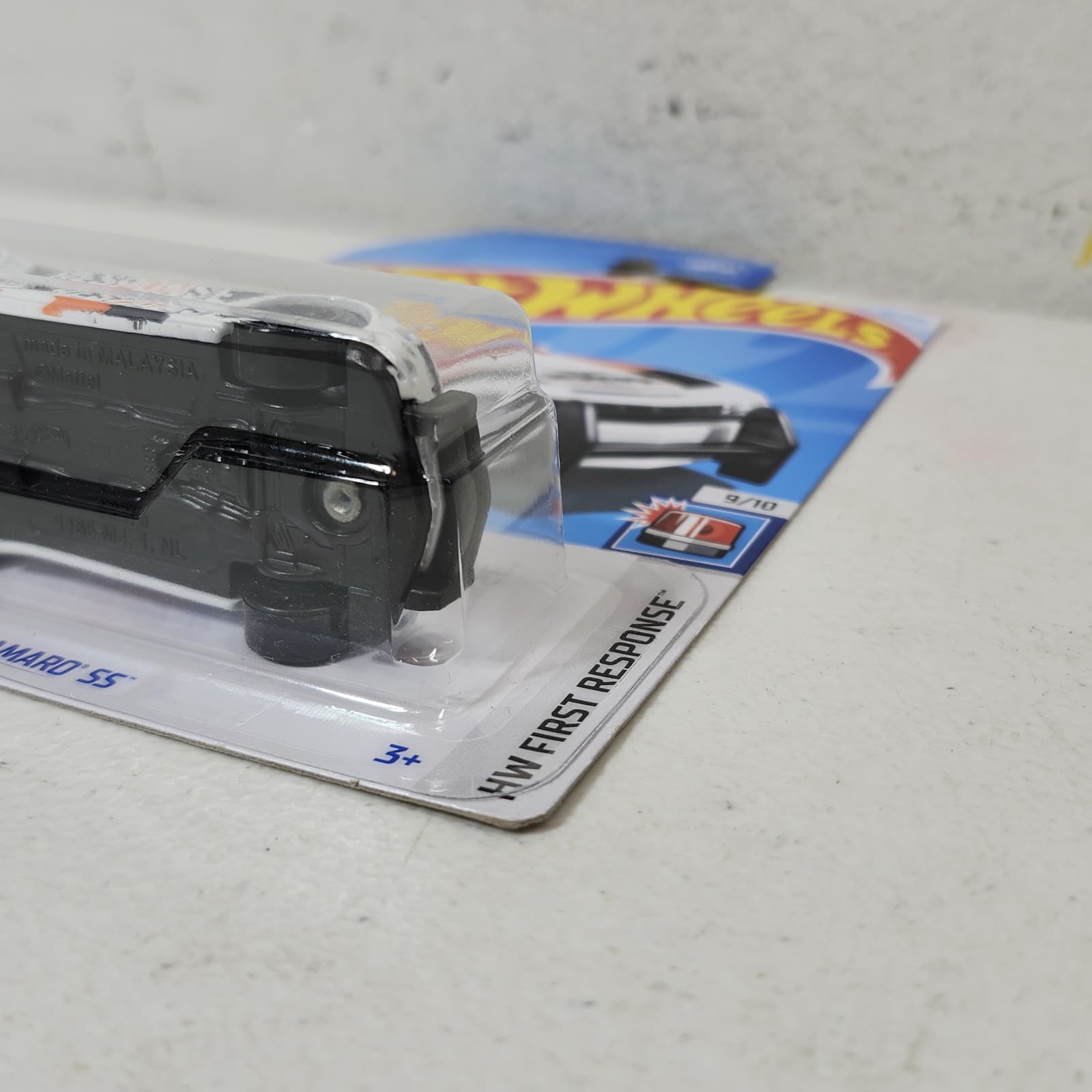 Hot Wheels HW First Response '10 Chevy Camaro SS White 1/64 Car Toy Vehicle NEW - Thumbnail 6