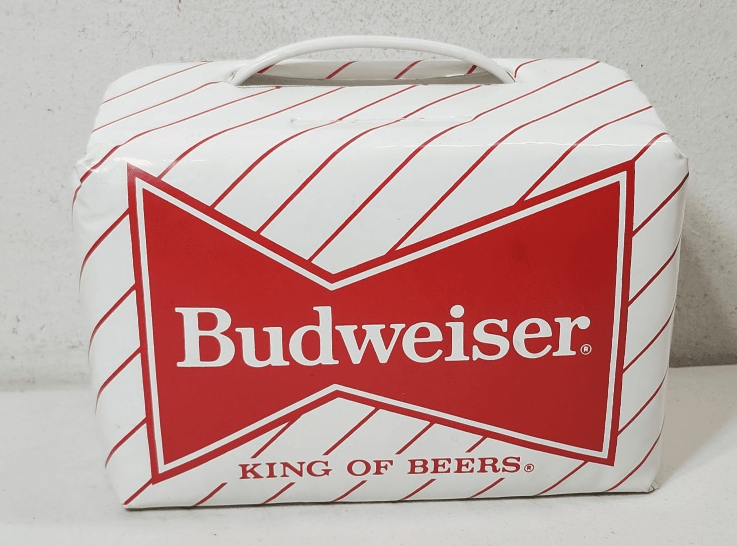 Budweiser King Of Beers Classic Red Bowtie 6 Pack Soft Cooler With Handle - Thumbnail 2