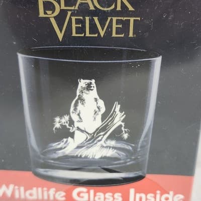 Wildlife Whiskey Glass In Box W/ Etched Bear Black Velvet Bar Decor NEW - Thumbnail 3