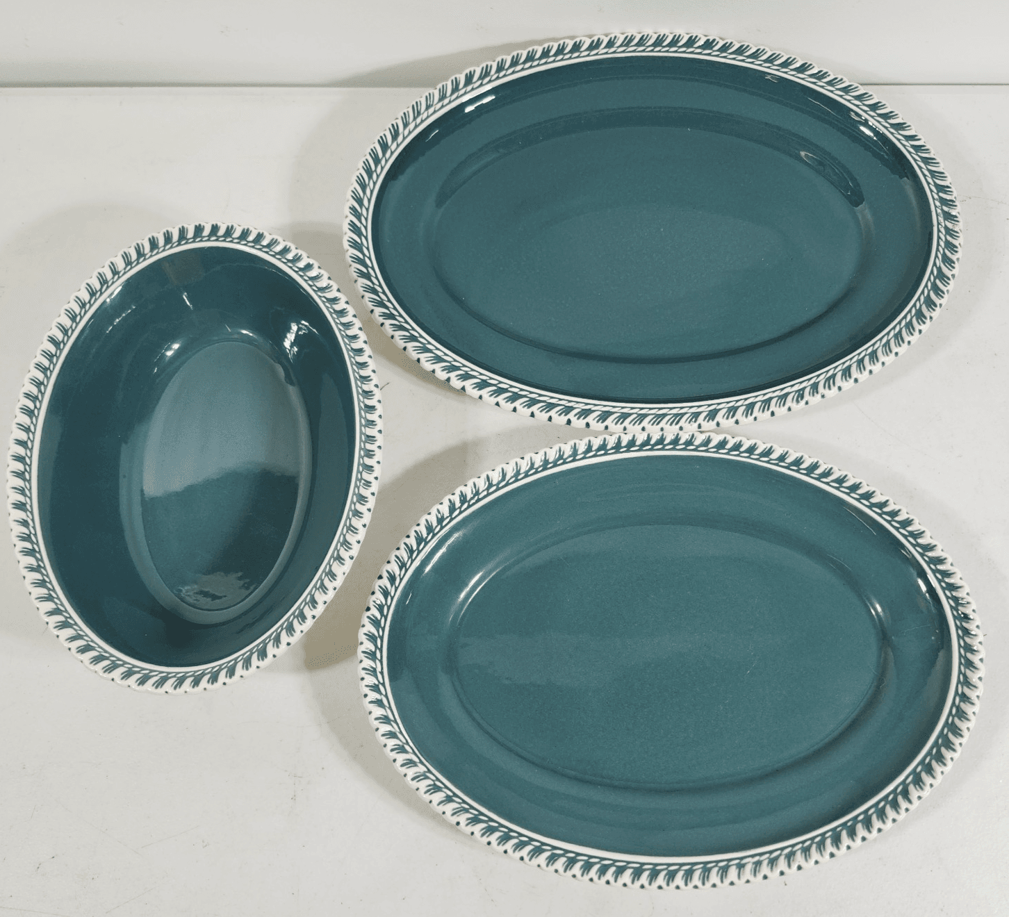 3 Harker Ware Dark Teal Green Serving Plates White Gadroon Edge And 1 Bowl - Thumbnail 2
