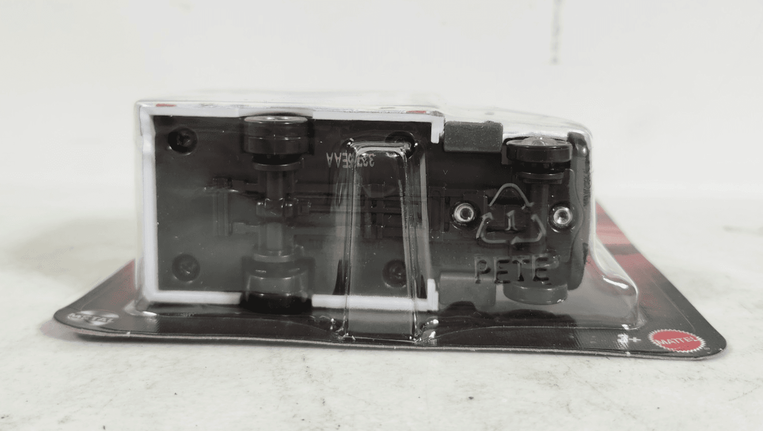 Disney Cars Rescue Morgan Martins Ambulance Toy NEW - Thumbnail 4