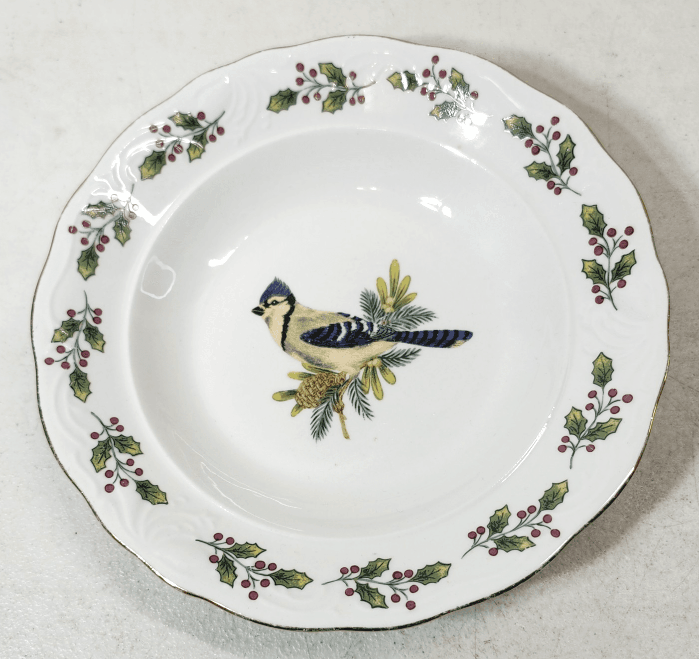 Christmas Holly Winter Song Bird Gold Rim Soup Bowl Gibson Everyday 8" - Thumbnail 2