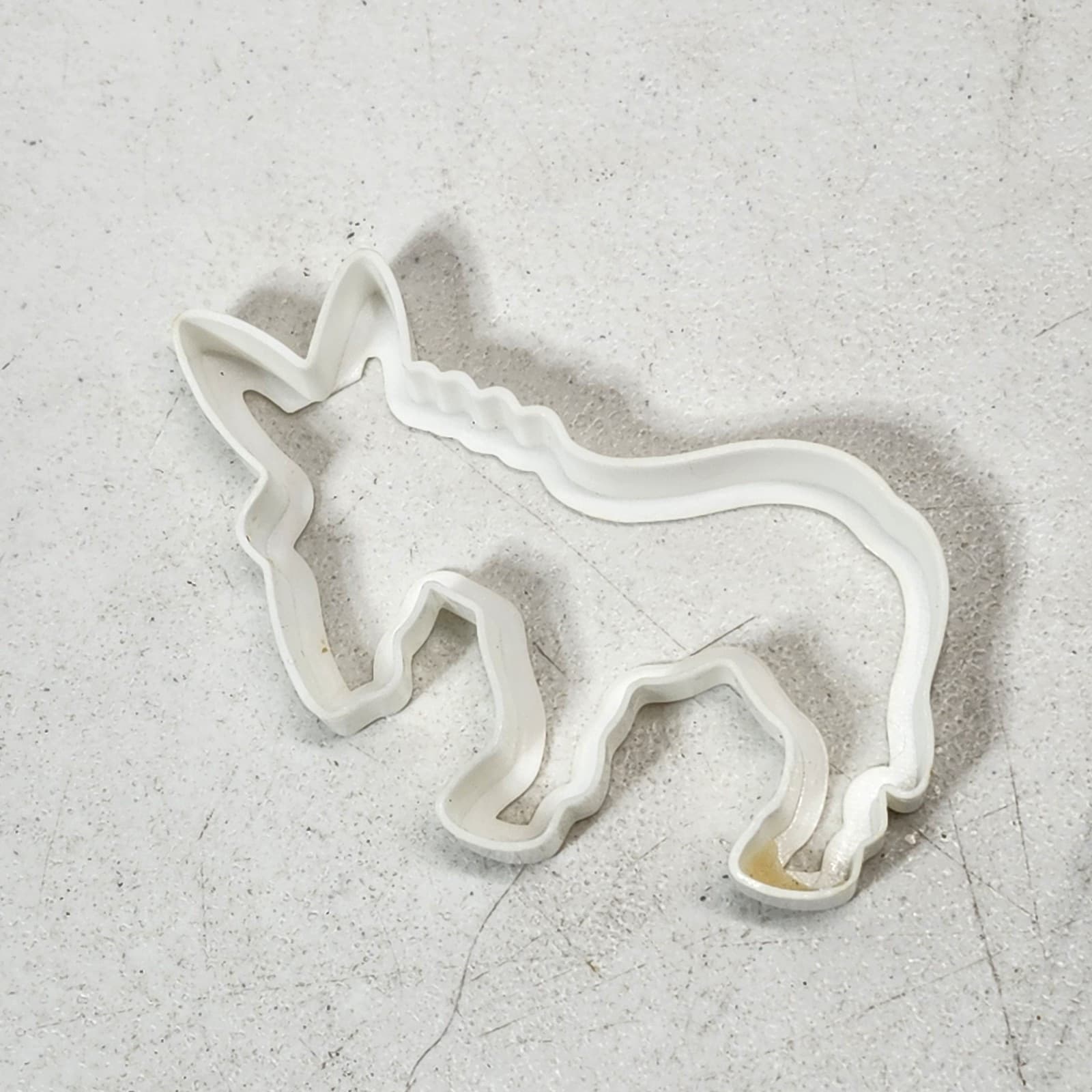 Assorted Plastic Cookie Cutters Animals Teapot Tree Bunny Lot of 9 - Thumbnail 9