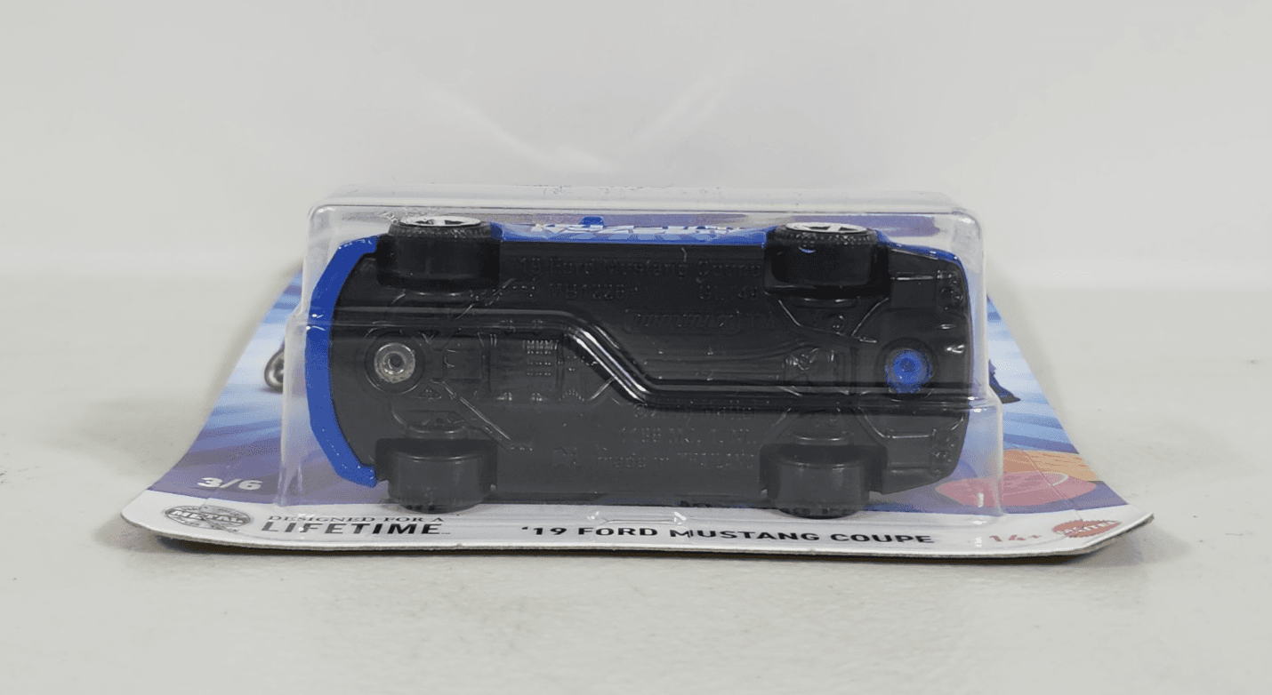 Matchbox Candy Series Razzles '19 Ford Mustang Coupe Blue Car 1/64 Toy Vehicle - Thumbnail 3