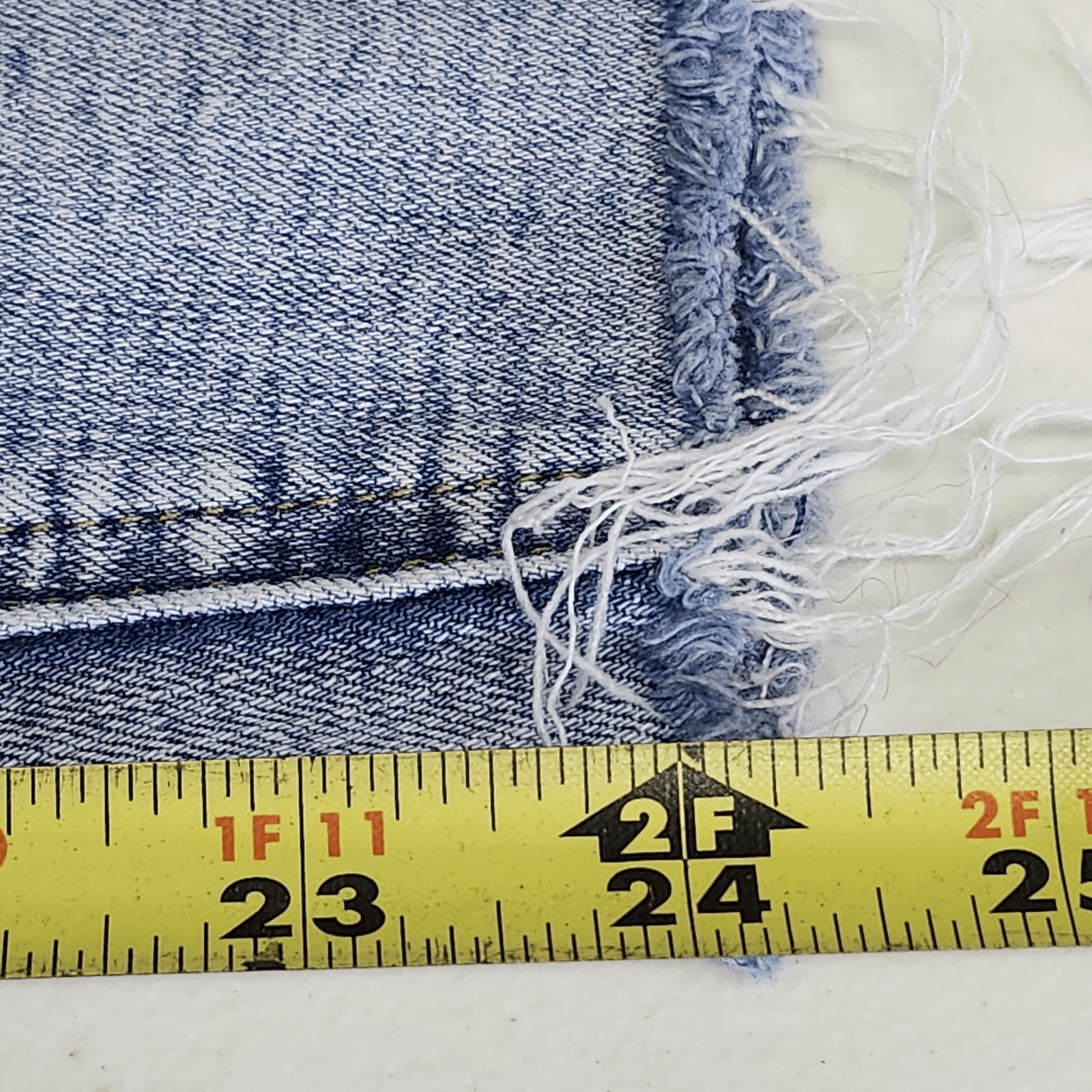Pistola Jeans Skinny Mid Rise w Raw Hem Women's Size 27 Light Wash - Thumbnail 3