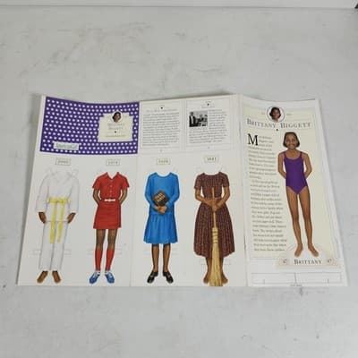 American Girl Brittany Biggett 2000 Cut-Outs Doll Stand/Outfits In Tact - Thumbnail 4