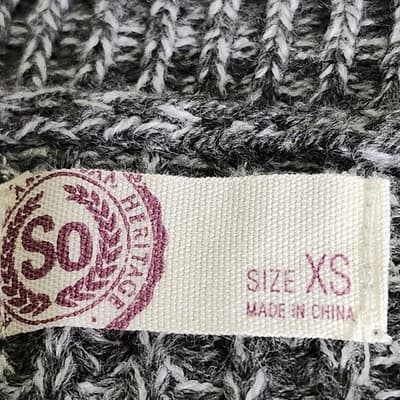 SO Women's Knit Sweater Size XS Pullover Long Sleeve Gray White NEW - Thumbnail 8