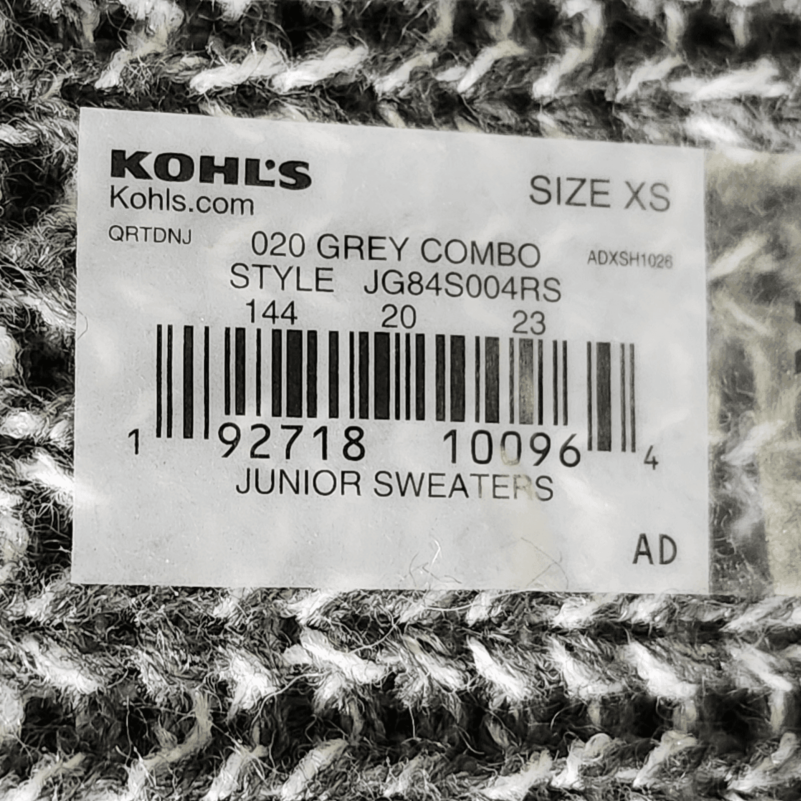 SO Women's Knit Sweater Size XS Pullover Long Sleeve Gray White NEW - Thumbnail 7