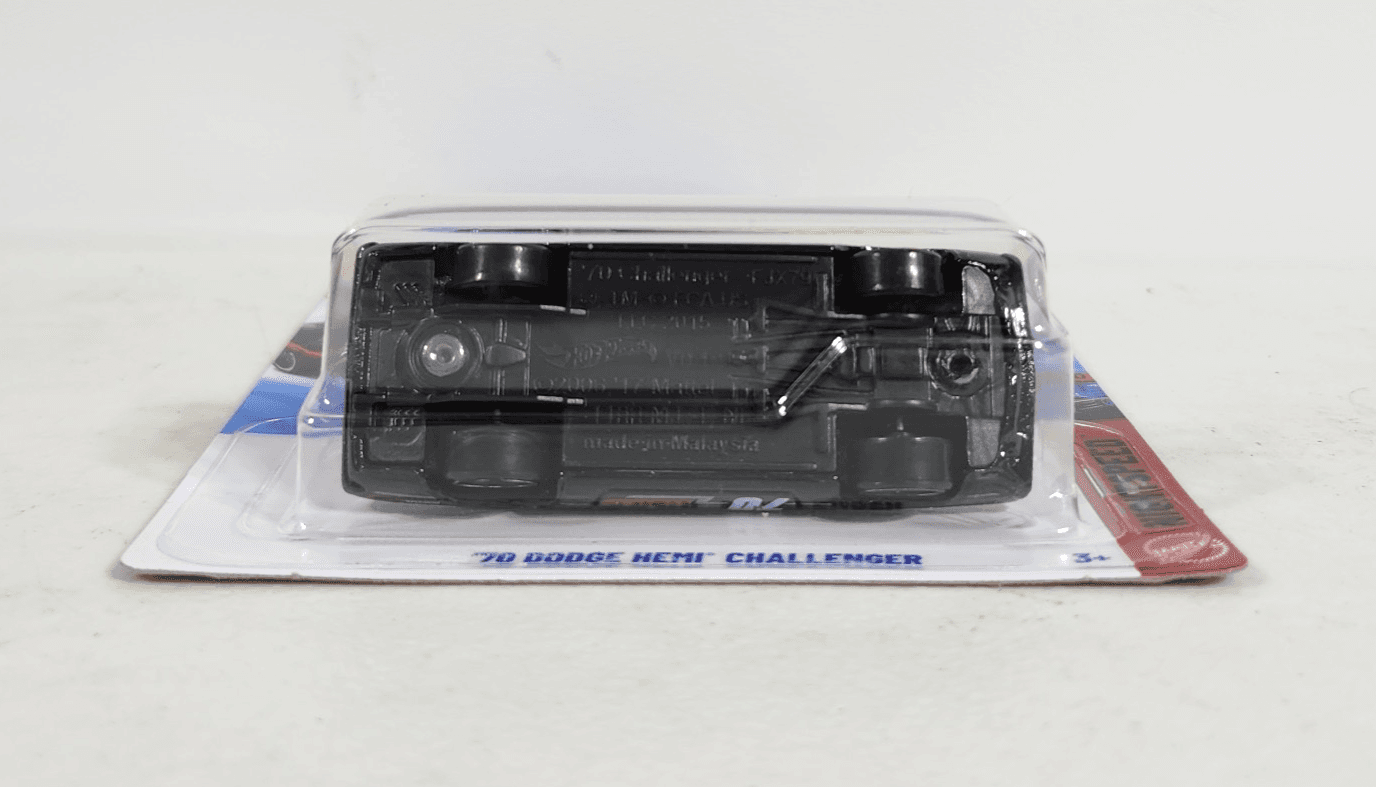 2026 Hot Wheels '70 Dodge Hemi Challenger Nightspeed Black Car 1/64 Toy NEW - Thumbnail 4