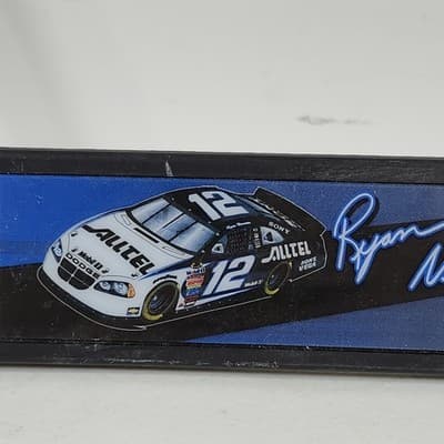 Nascar Ryan Newman License Plate Frame Black Plastic - Thumbnail 3
