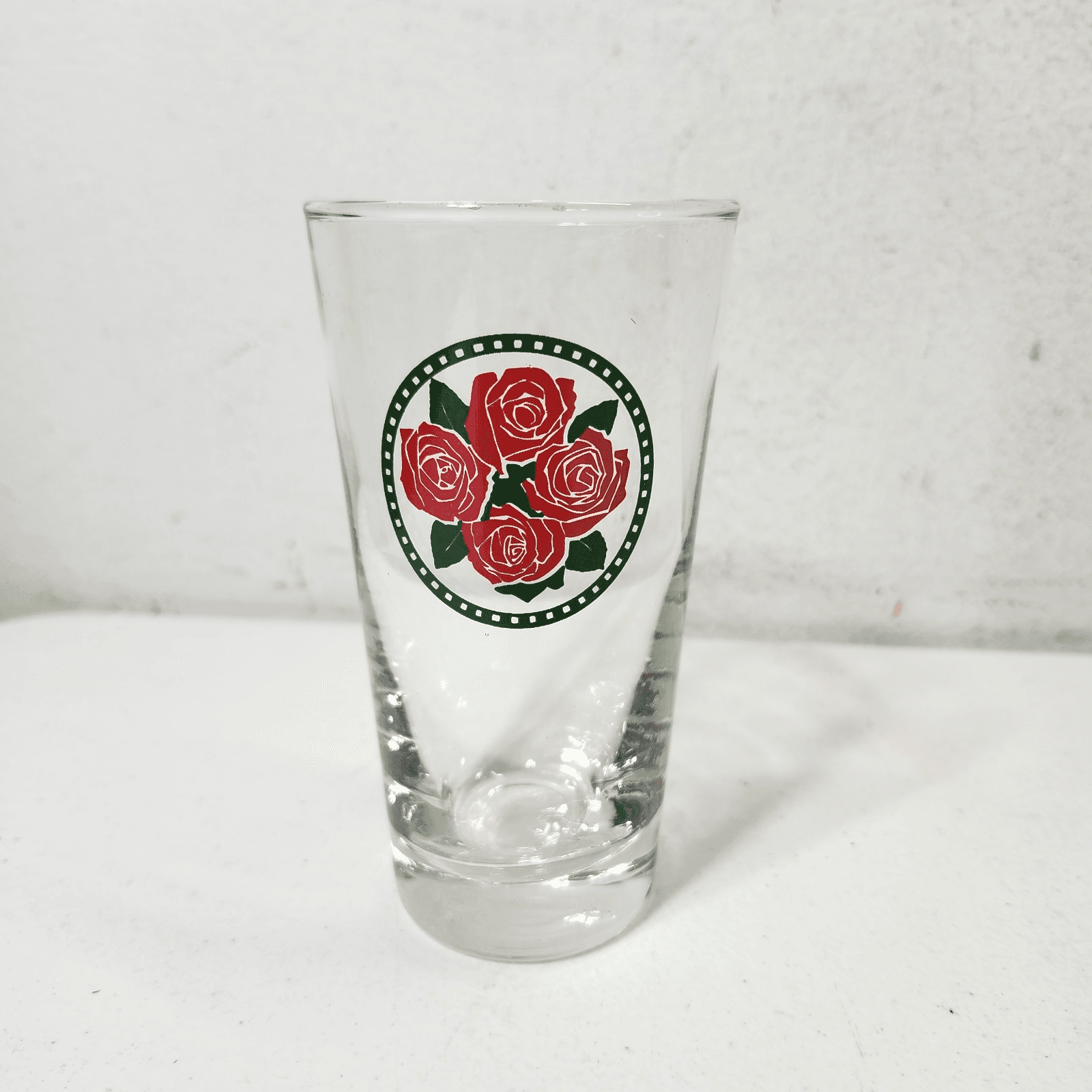 Set of 4 Vintage MCM Red Rose Glasses Cups Tumblers by Libbey - Thumbnail 3