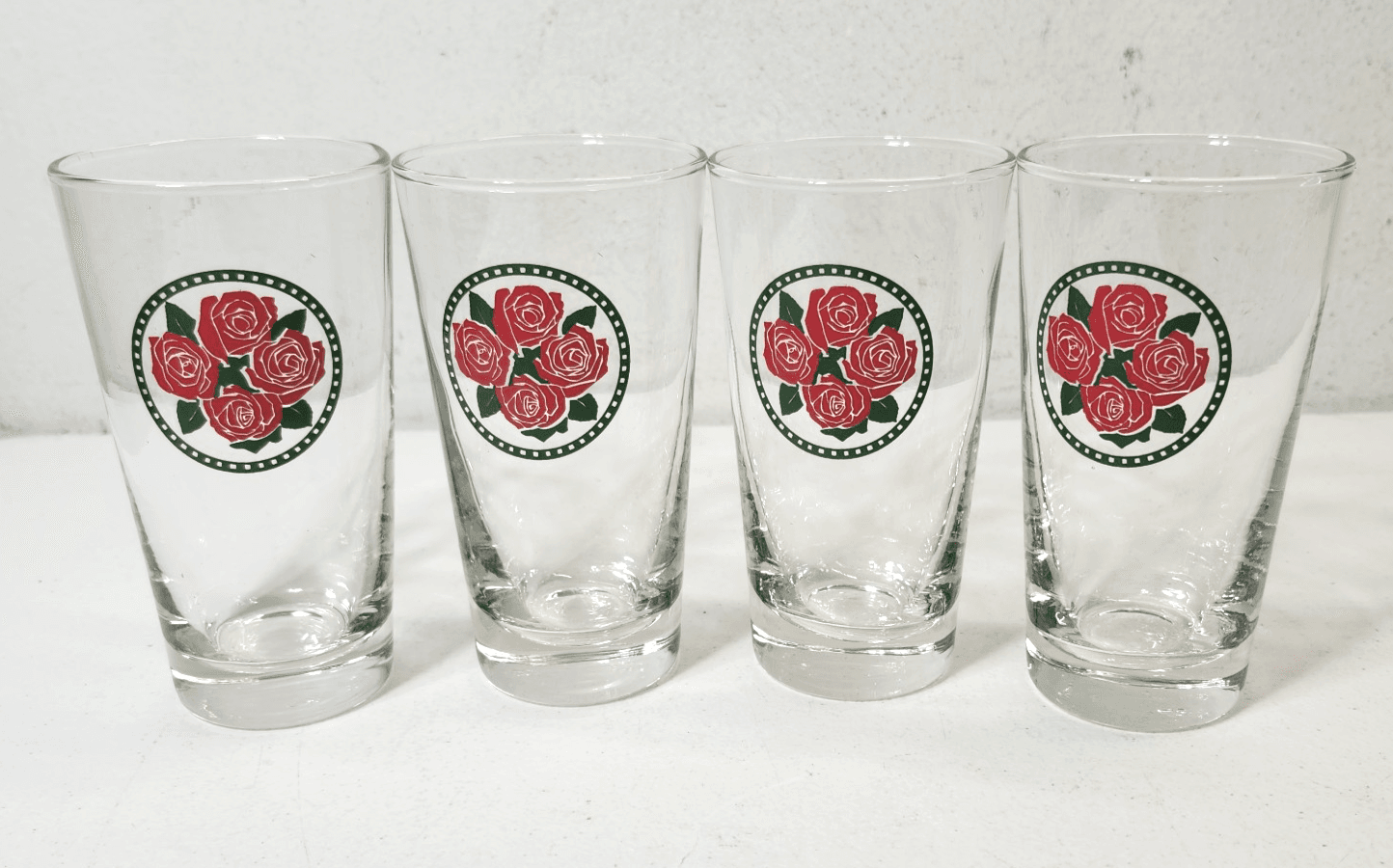 Set of 4 Vintage MCM Red Rose Glasses Cups Tumblers by Libbey - Thumbnail 2