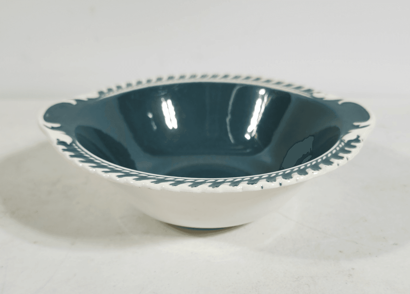 Vintage 1950s Harker Corinthian Teal Green 6" Lugged Cereal Bowls Set of 3 - Thumbnail 4