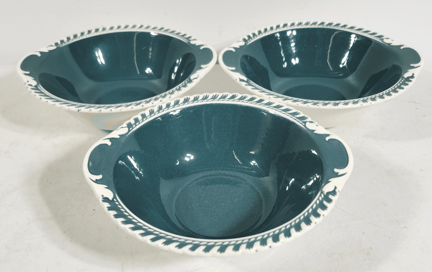Vintage 1950s Harker Corinthian Teal Green 6" Lugged Cereal Bowls Set of 3 - Thumbnail 2