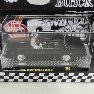 M2 Machines 1987 Buick Grand National Black Car 1/64 Toy Vehicle NEW - Thumbnail 2