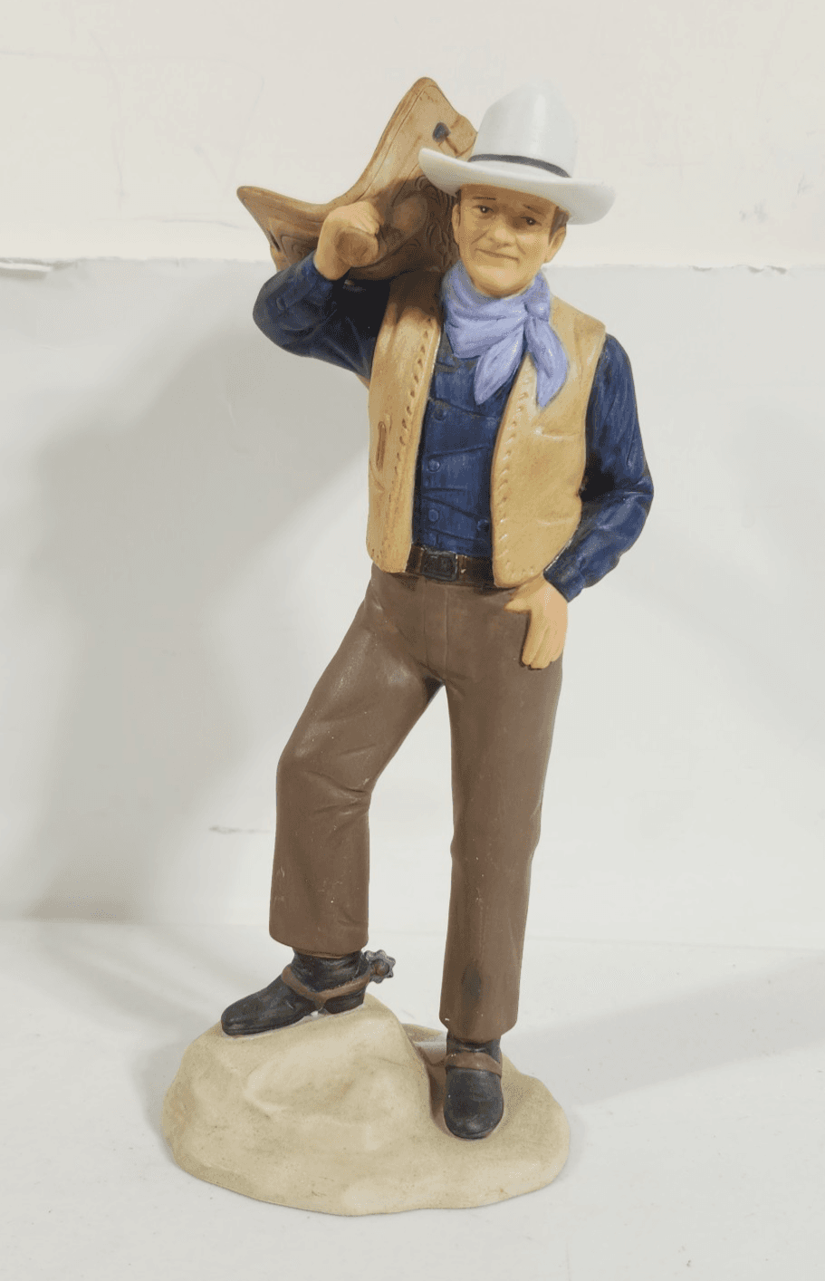 Vintage 1985 Images of Hollywood John Wayne As Bob Seton In Dark Command Avon - Thumbnail 3