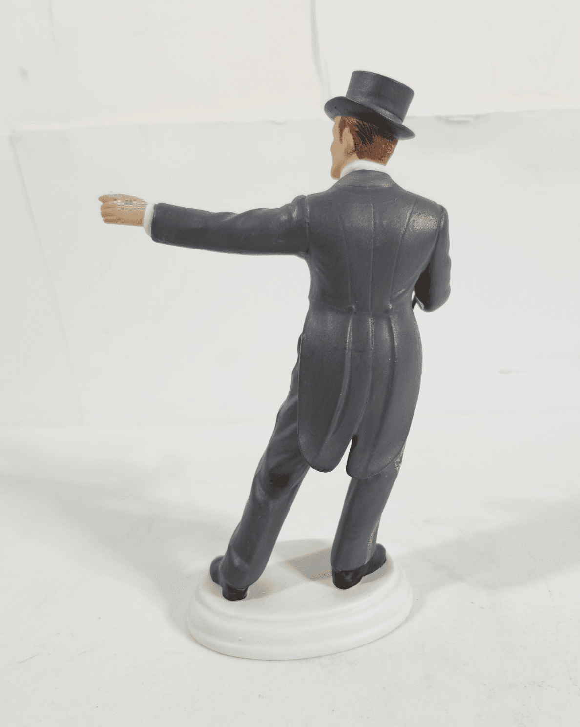 1984 Avon Images of Hollywood Fred Astaire Porcelain Figurine Statue Home Decor - Thumbnail 4