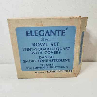 Vintage Elegante 3 Piece Bowl Set with Lids Danish Smoke Color Food Storage - Thumbnail 3