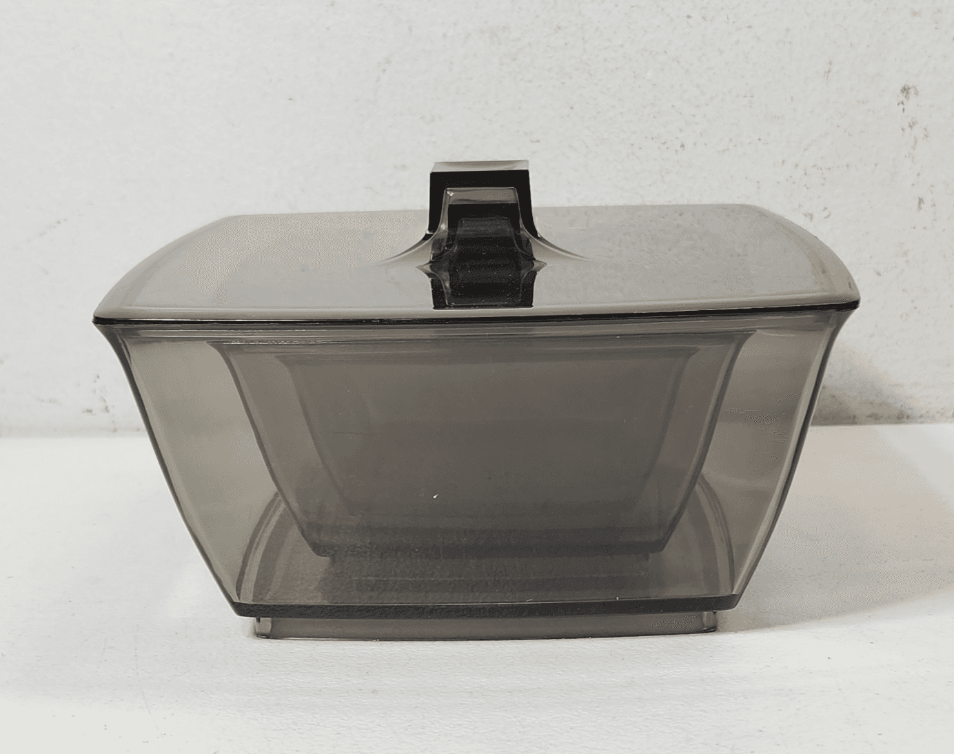 Vintage Elegante 3 Piece Bowl Set with Lids Danish Smoke Color Food Storage - Thumbnail 7