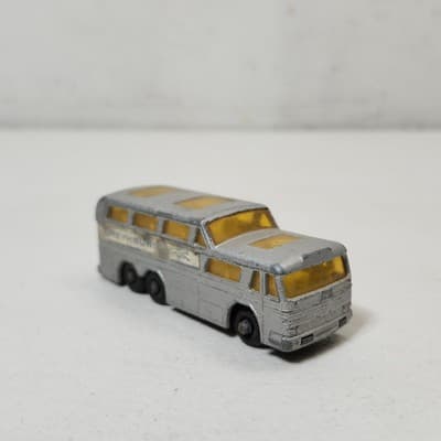 Vtg Matchbox Series Made in England by Lesney No. 66 Coach Greyhound Bus C5-70 - Thumbnail 3