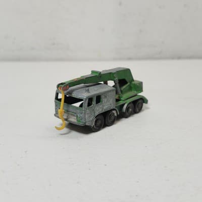 Vintage Matchbox 1965 8 Wheel Crane Truck # 30 Green Toy Diecast Vehicle Loose - Thumbnail 5