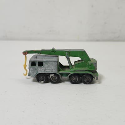 Vintage Matchbox 1965 8 Wheel Crane Truck # 30 Green Toy Diecast Vehicle Loose - Thumbnail 6