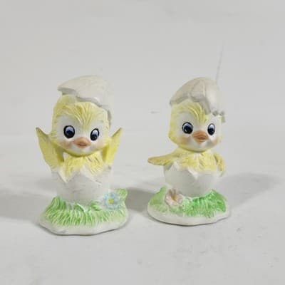 Vintage Set 2 Chicks Figurines Chickens Hatching Hand Painted Eggshells - Thumbnail 2