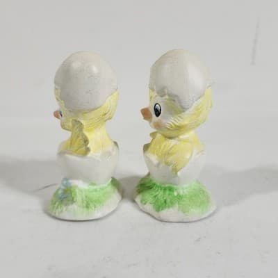 Vintage Set 2 Chicks Figurines Chickens Hatching Hand Painted Eggshells - Thumbnail 3