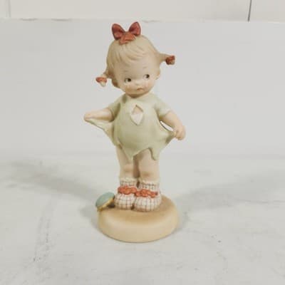 1987 Enesco Memories Of Yesterday 9" Tall "Mommy, I Teared It" 115924 - Thumbnail 4