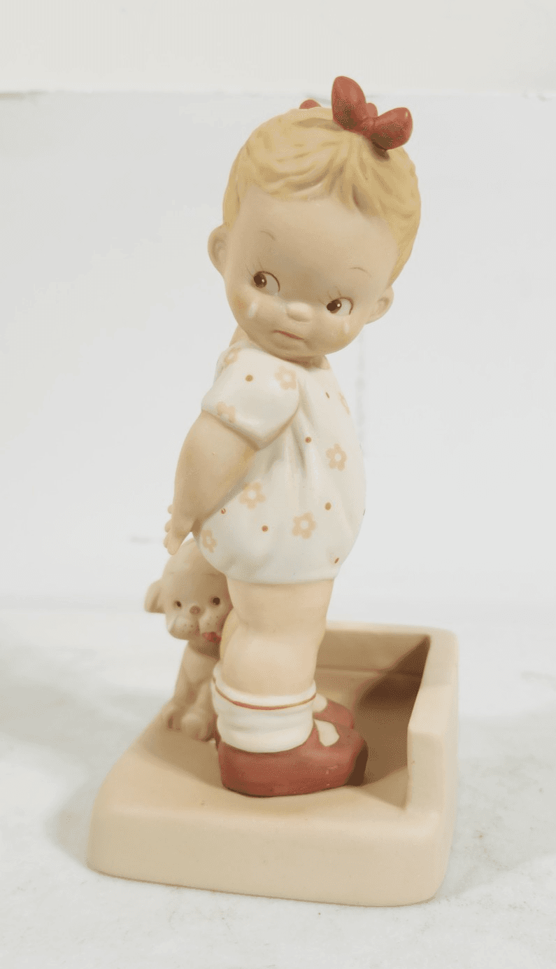 1989 ENESCO Memories of Yesterday Anyway, Fido Loves Me Figurine 114588
