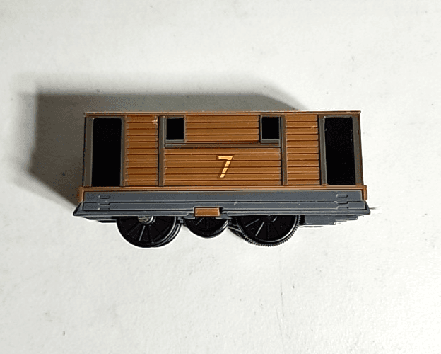 Thomas Wood Railway Battery Powered Toby Tram Train DieCast 2009 Toy - Thumbnail 10