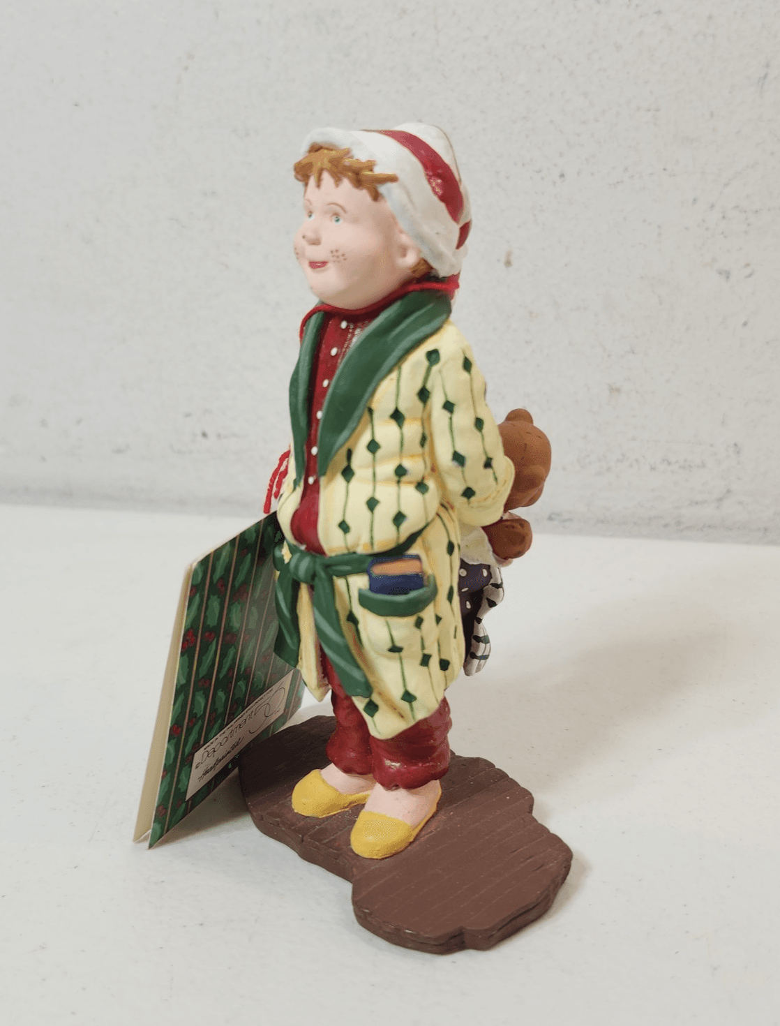 Dept 56 All Through The House Figurine Billy with Box Home Decor - Thumbnail 3