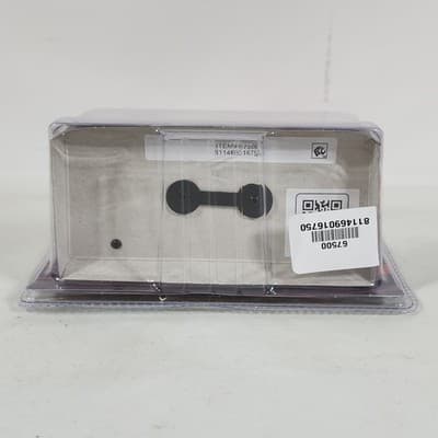 M2 Machines 1966 Ford Bronco Car 1/64 Toy Vehicle Diorama NEW - Thumbnail 6