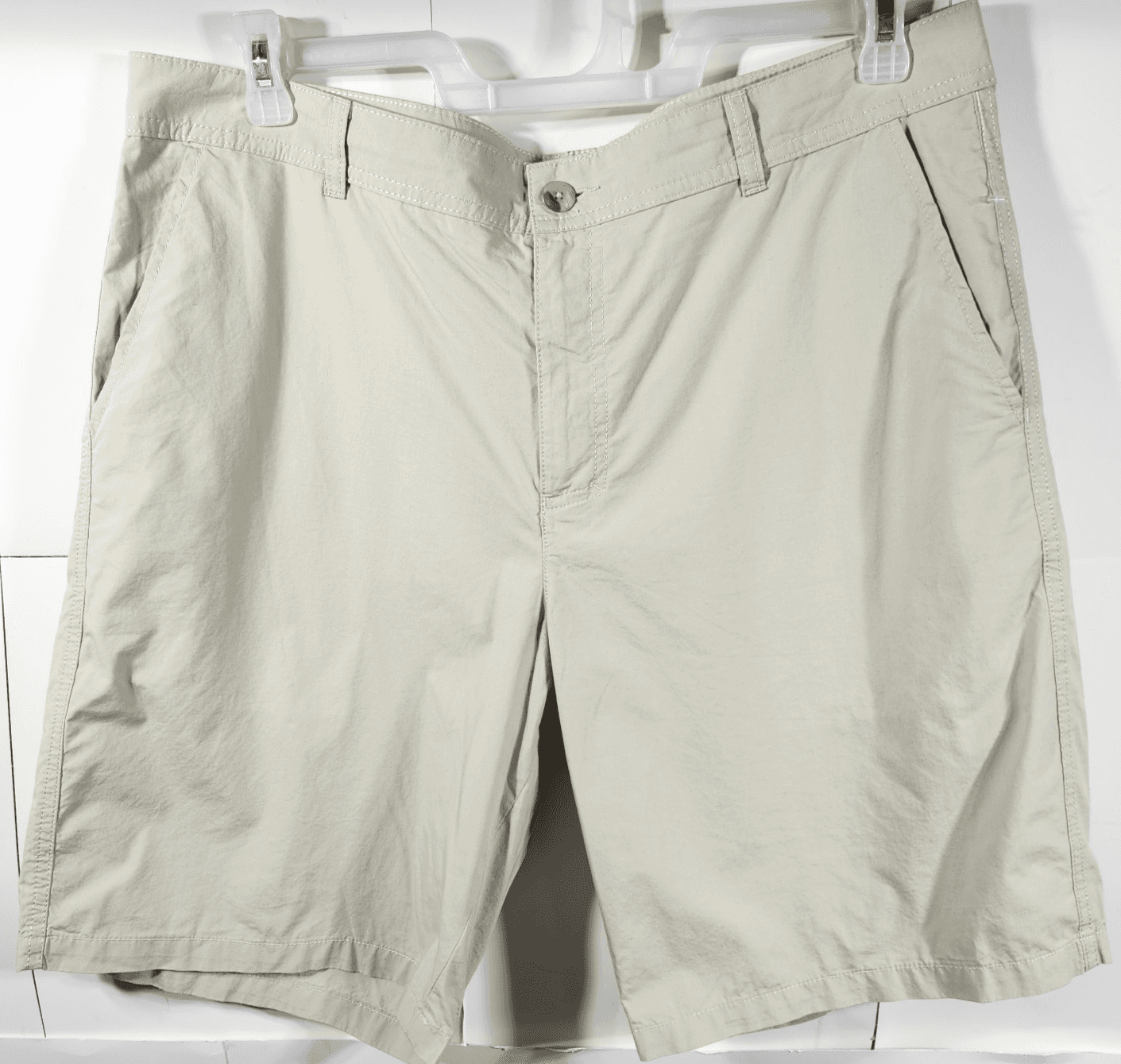 Columbia Men's 38x10 Shorts Regular Fit Beige