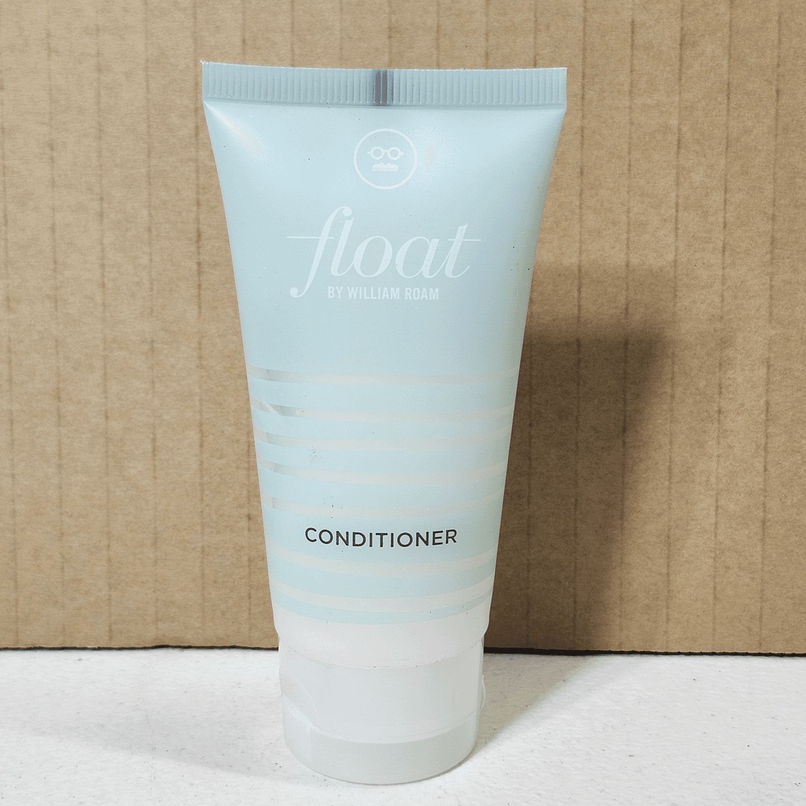 William Roam Float Conditioner Travel Size