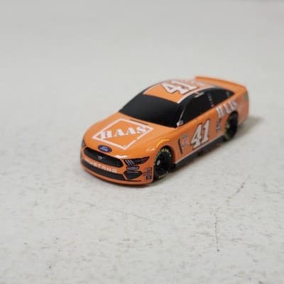 2019 #41 Daniel Suarez Haas Darlington Throwback 1/87 NASCAR Authentics Diecast - Thumbnail 3