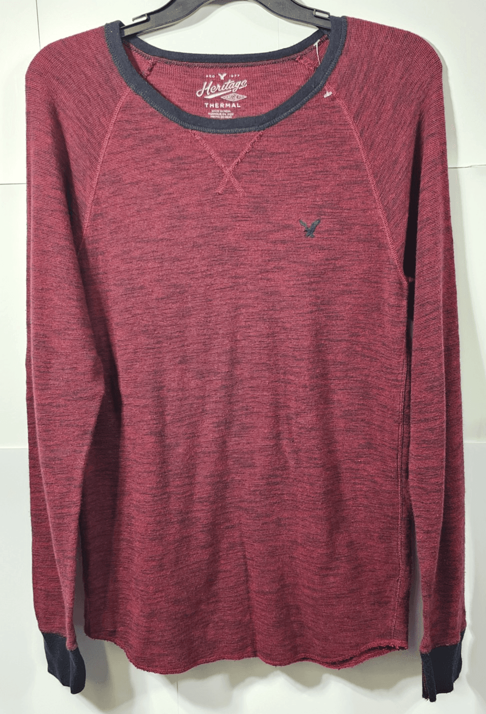 American Eagle Men's Shirt Size Medium Red Long Sleeve Thermal Pullover