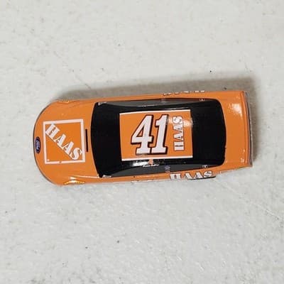 2019 #41 Daniel Suarez Haas Darlington Throwback 1/87 NASCAR Authentics Diecast - Thumbnail 7