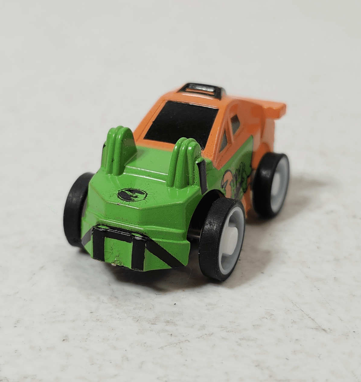 Hot Wheels Micro Mini Orange Green Pull-Back Car Toy Vehicle - Thumbnail 2