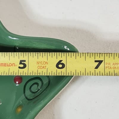 Tabletops Unlimited 6.5" Green Star Dish Hand Painted Home Decor - Thumbnail 3