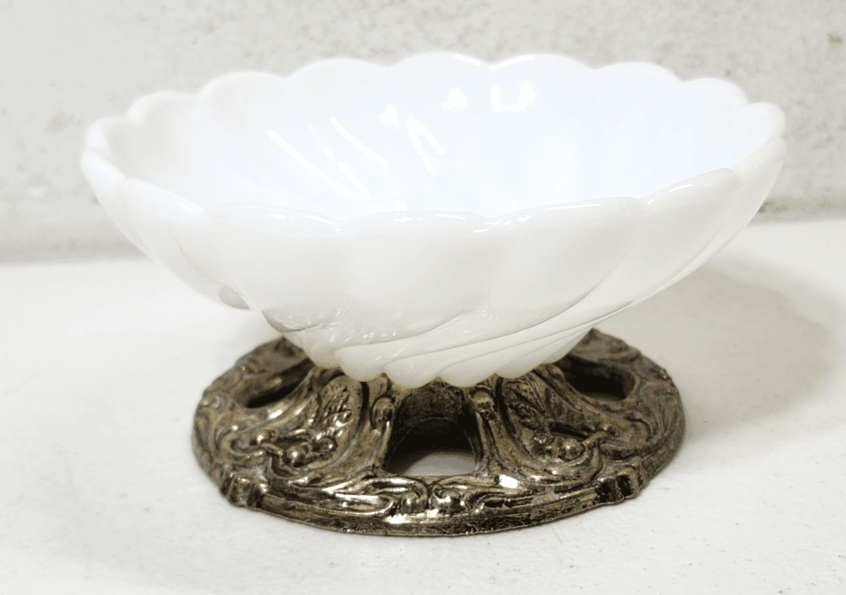 White Milk Glass Jewelry Trinket Nuts Candy Dish Metal Base Ornate Home Decor - Thumbnail 3