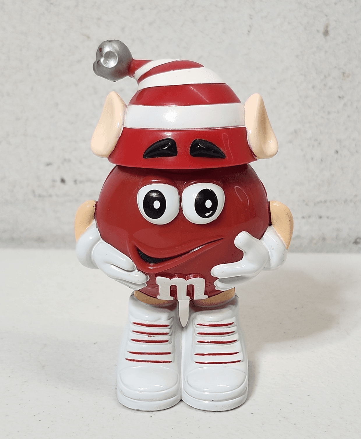 M&M's Mini Character Red w/Hat Toy Figure - Thumbnail 2