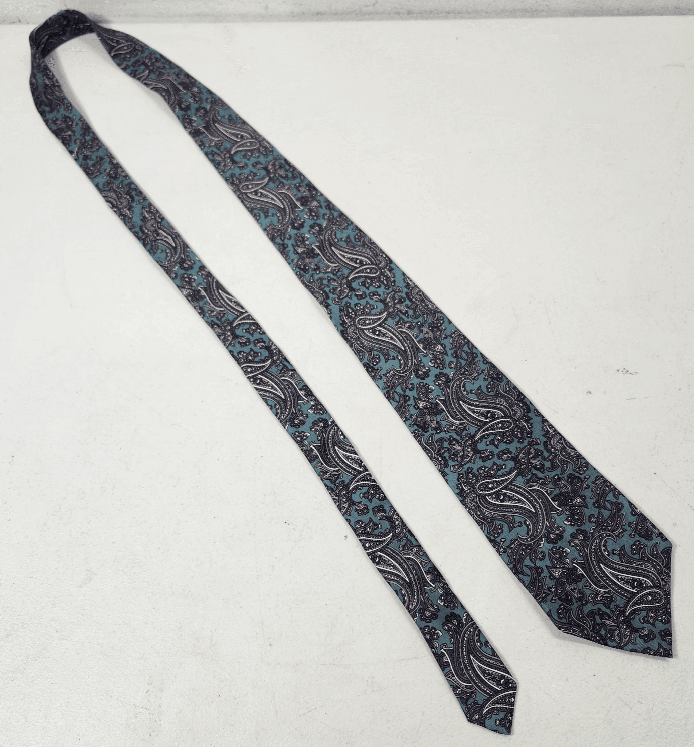 Claybrooke Mens Necktie Green Purple Beige Paisley 100% Silk 56" Career - Thumbnail 3
