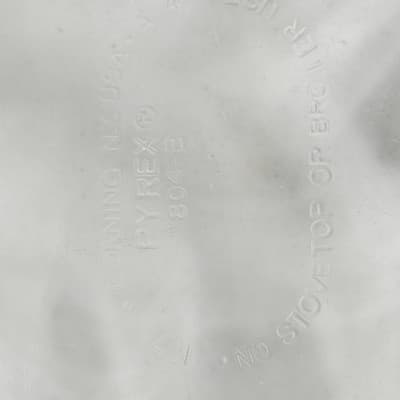 Pyrex Vintage 804-B Clear Glass Casserole Baking Dish Paneled Sides 1.7 L - Thumbnail 6