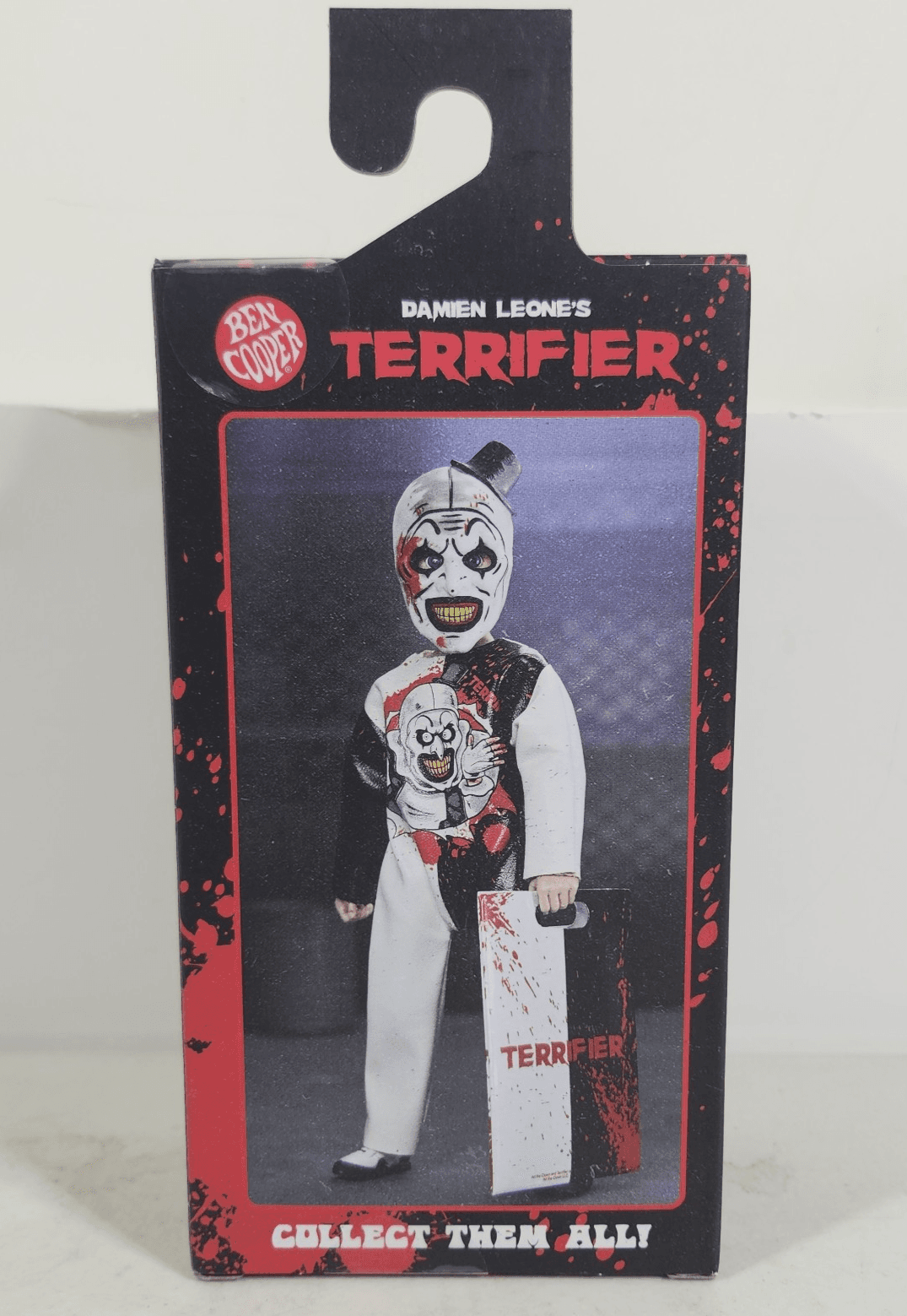 Ben Cooper Damien Leone's Terrifier Art the Clown Toy Figure W/Mask & Costume - Thumbnail 6