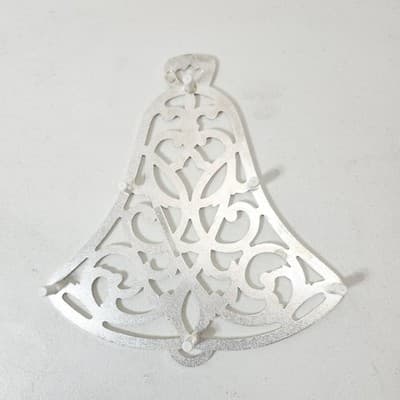 Vintage Wm. A. Rogers Oneida Silver Color Metal Bell Footed Trivet Hot Pad USA - Thumbnail 5
