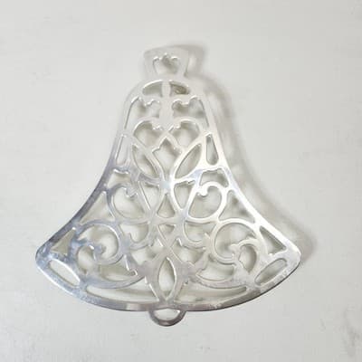 Vintage Wm. A. Rogers Oneida Silver Color Metal Bell Footed Trivet Hot Pad USA - Thumbnail 3