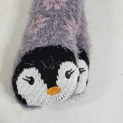 Women's Cozy Critter Socks Pink Snowflakes Size 8-11 Grip Bottom NEW - Thumbnail 4